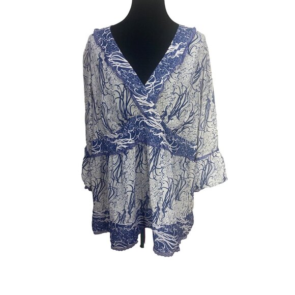 Madison Studio‎ Blouse Blue and White Plunge Neck Bell Sleeves Size 22W - Picture 1 of 7